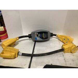 Camco Power Grip Circuit Analyzer Surge Protector - 30A 125Vw/50a to 30a adapter